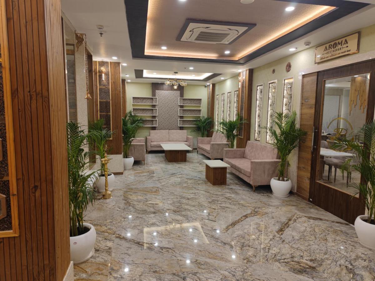 Prime Land Hotell Varanasi Eksteriør bilde