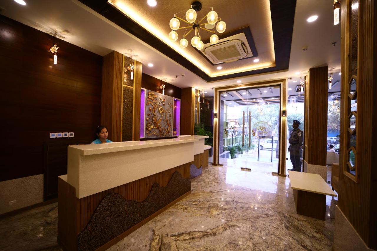 Prime Land Hotell Varanasi Eksteriør bilde