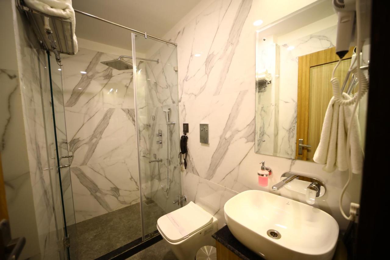 Prime Land Hotell Varanasi Eksteriør bilde