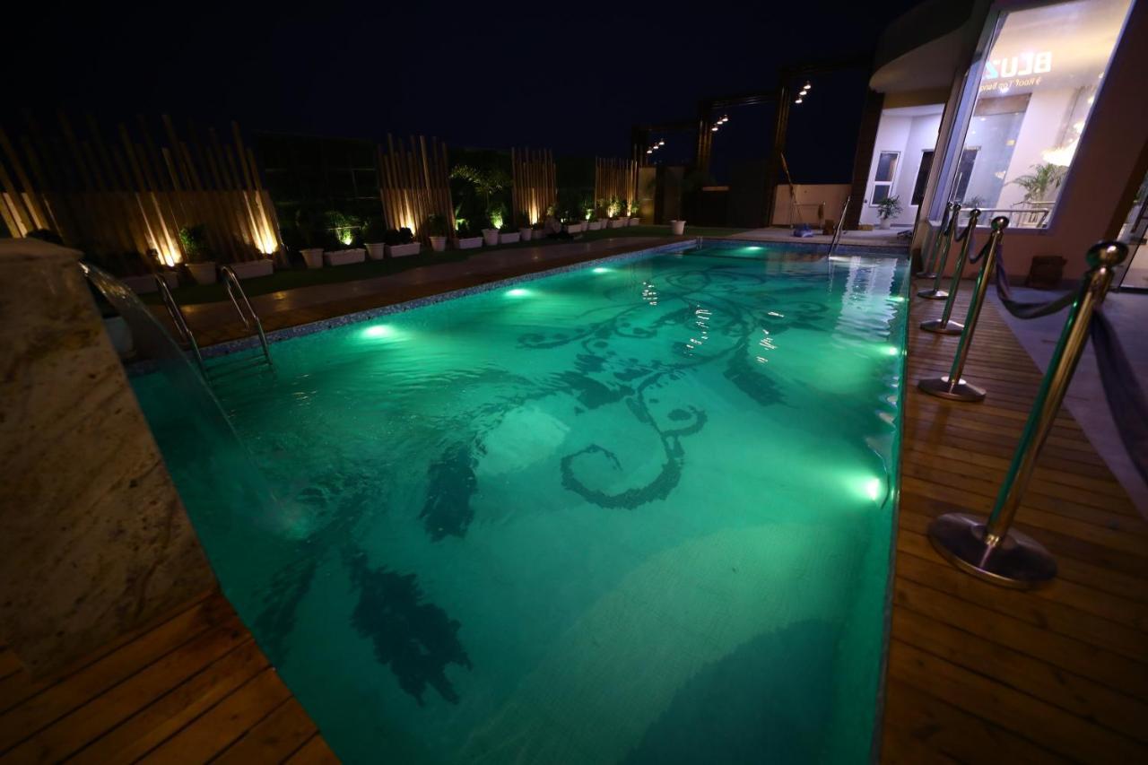 Prime Land Hotell Varanasi Eksteriør bilde