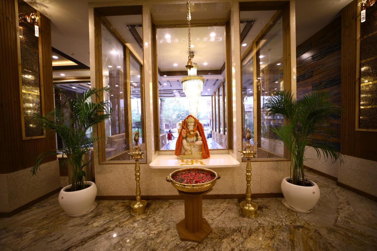 Prime Land Hotell Varanasi Eksteriør bilde