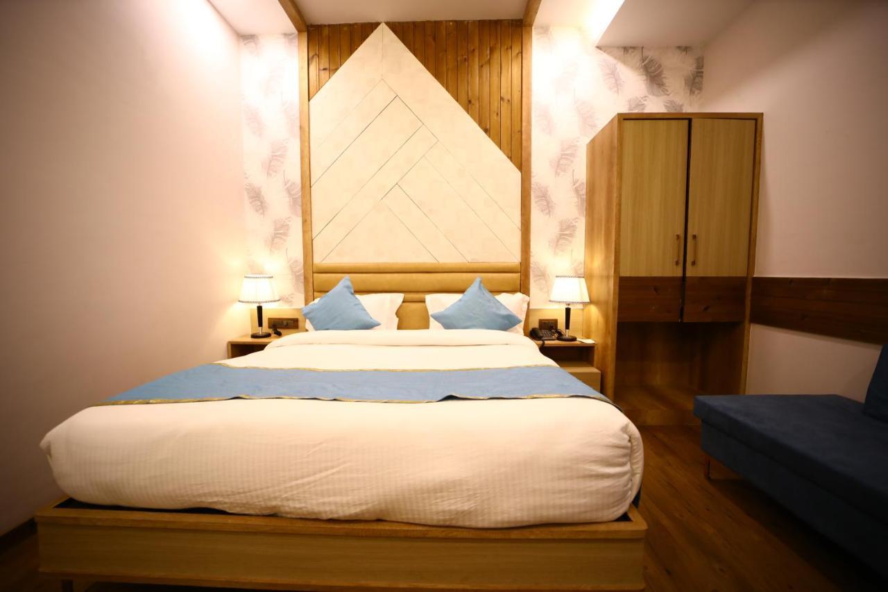 Prime Land Hotell Varanasi Eksteriør bilde