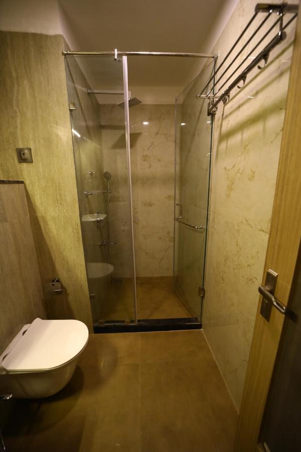 Prime Land Hotell Varanasi Eksteriør bilde