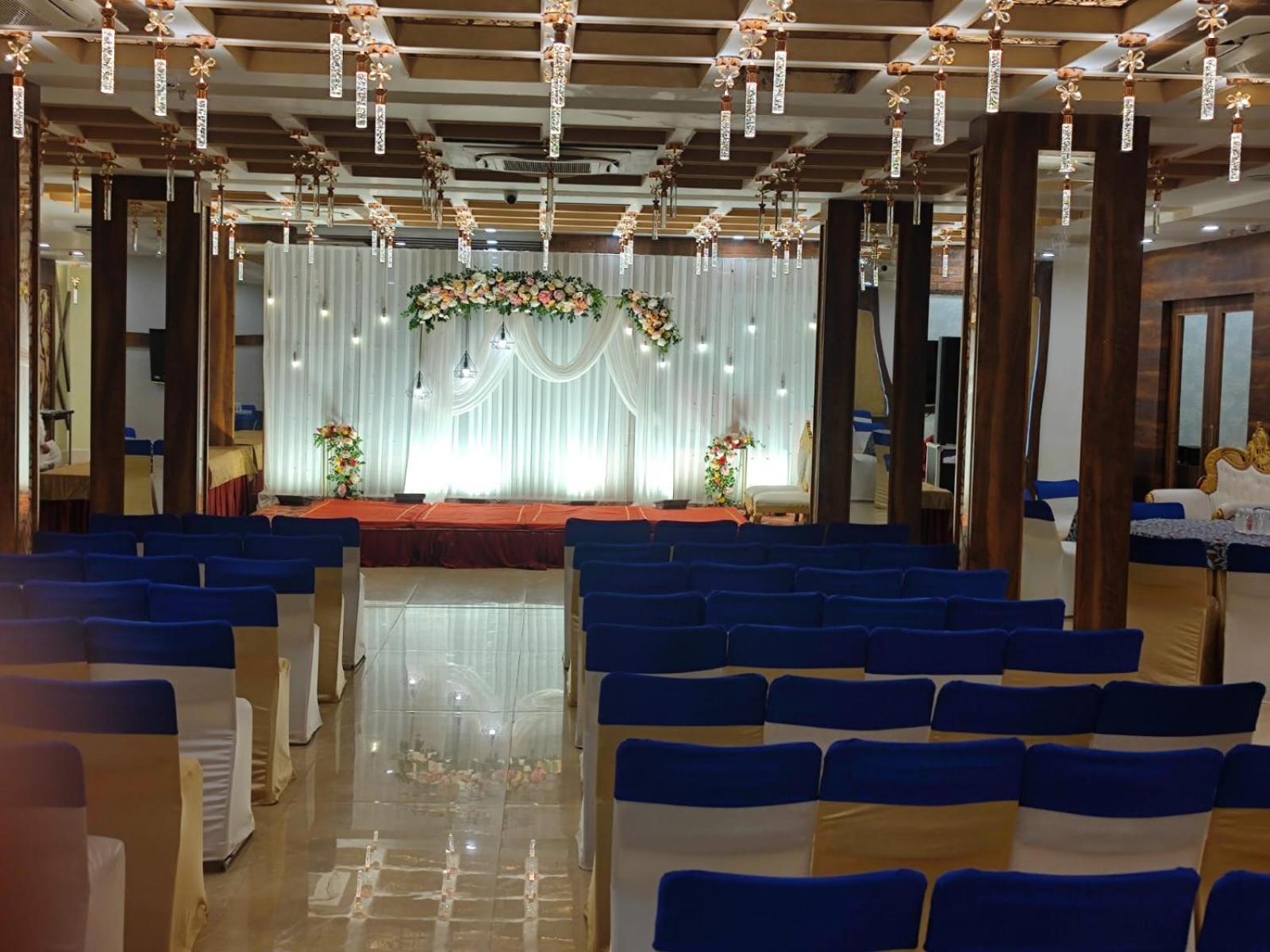 Prime Land Hotell Varanasi Eksteriør bilde